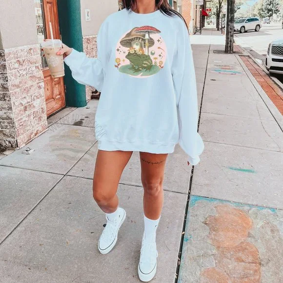 Cottagecore frog sweatshirt, unisex fleece lined sweatshirt - Picture 2 of 4